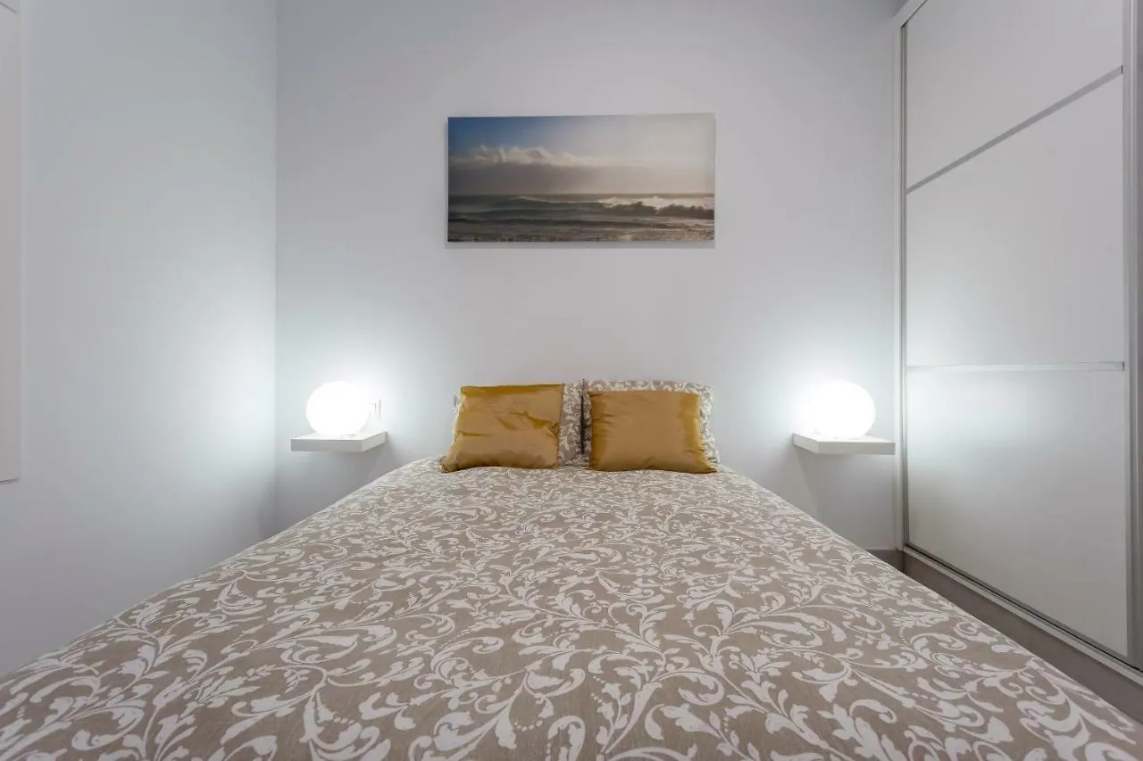 Simplyhosted Precioso Cruz Apartment Cadiz